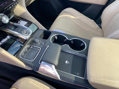 Used 2023 Acura MDX SH-AWD w/ Advance Package image 23