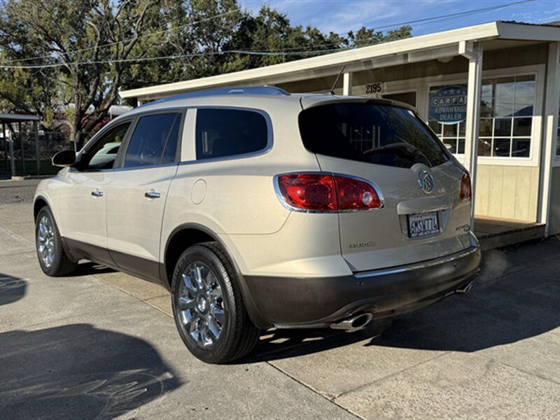 Used 2010 Buick Enclave CXL FWD image 5
