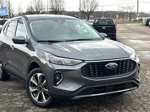 Certified 2023 Ford Escape Platinum image 2