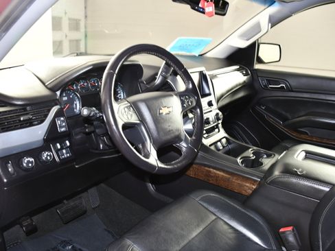 Used 2016 Chevrolet Suburban LT w/ Max Trailering Package AWD/4WD image 2