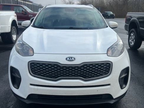 Used 2017 Kia Sportage LX w/ LX Popular Package image 2