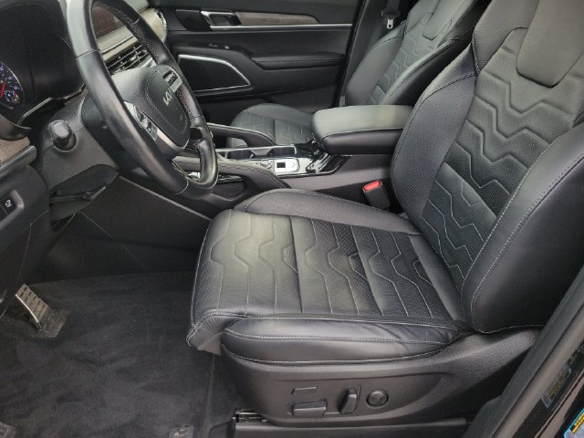 Certified 2022 Kia Telluride SX w/ SX Prestige Package AWD/4WD image 20