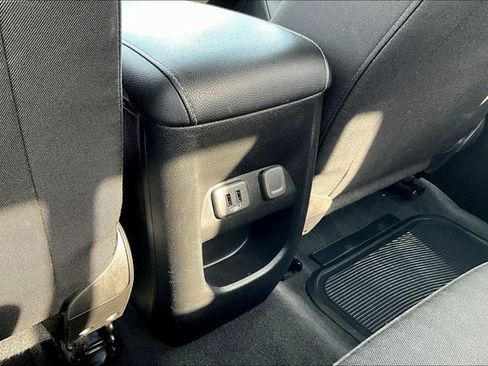 Used 2020 Chevrolet Colorado LT w/ Colorado RST Special Edition image 11