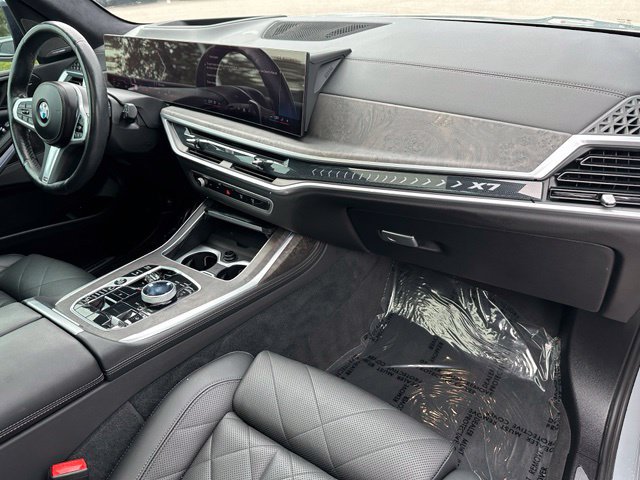 Used 2024 BMW X7 xDrive40i w/ Executive Package AWD/4WD image 10