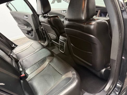 Used 2020 Dodge Charger SXT w/ Leather Interior Group RWD image 46
