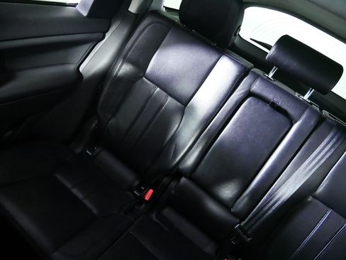 Used 2017 Land Rover Discovery Sport HSE AWD/4WD image 12