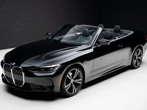 Used 2021 BMW 430i Convertible w/ Premium Package image 7