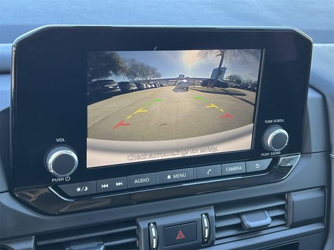 Certified 2025 Nissan Pathfinder S image 16