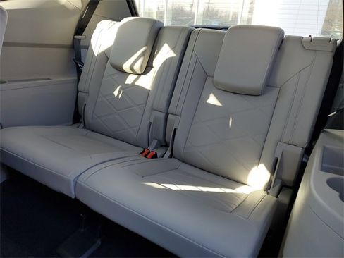 New 2026 Volkswagen Atlas SE image 11