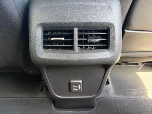 Used 2023 GMC Terrain SLE w/ Driver Convenience Package AWD/4WD image 20