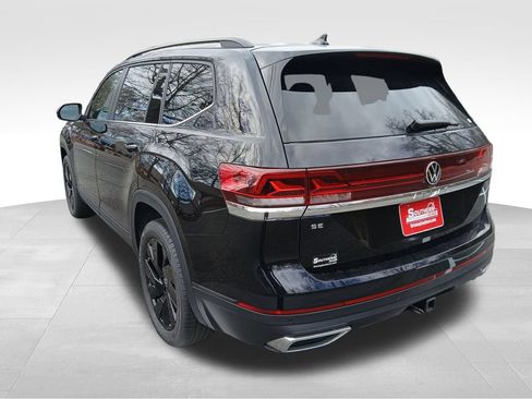 New 2026 Volkswagen Atlas SE FWD image 3