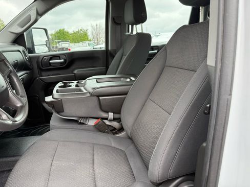 Used 2020 Chevrolet Silverado 2500 W/T AWD/4WD image 31