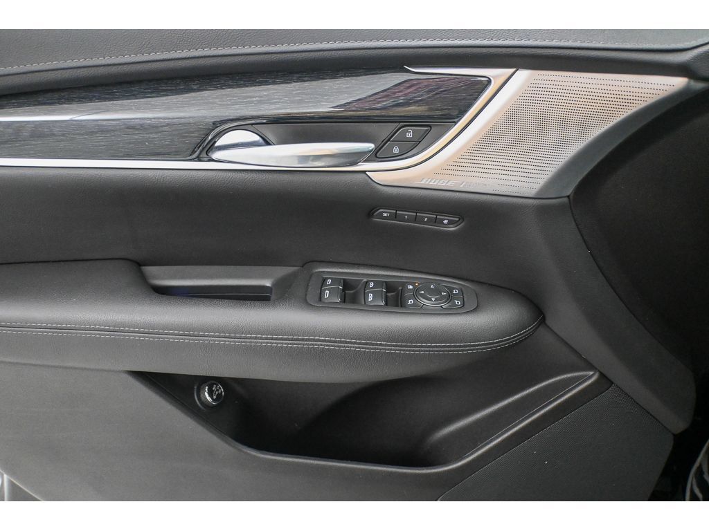 Used 2023 Cadillac XT5 Premium Luxury FWD image 29