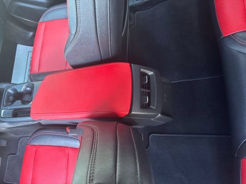 Certified 2024 Chevrolet Equinox EV RS FWD image 25