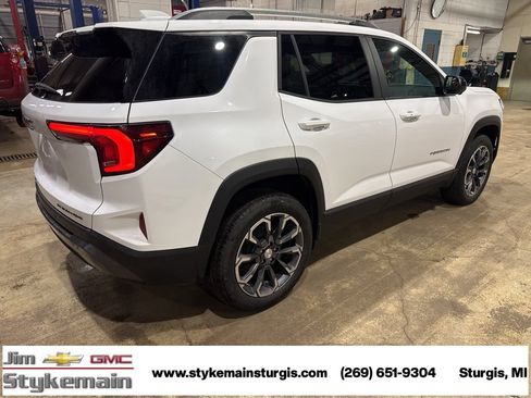 New 2026 GMC Terrain Elevation w/ Elevation Premium Package image 7