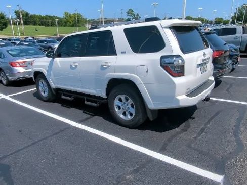 Used 2023 Toyota 4Runner SR5 RWD image 4