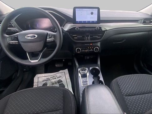 Certified 2025 Ford Escape Active FWD image 16