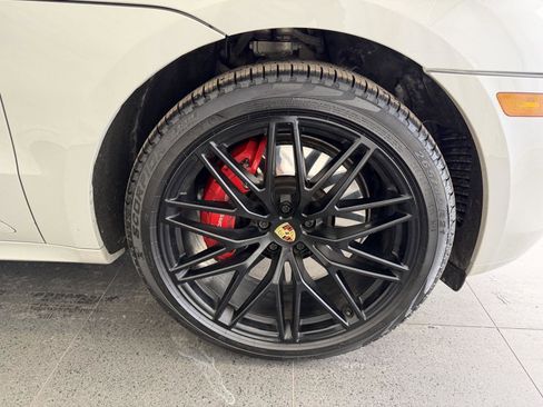 Certified 2023 Porsche Macan GTS image 13