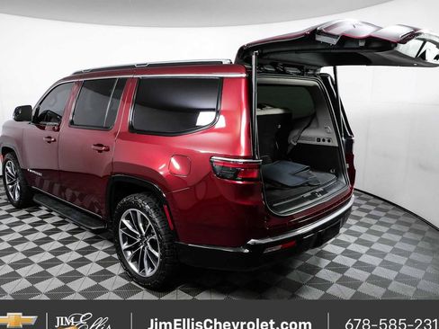 Used 2022 Jeep Wagoneer Series II w/ Premium Group I AWD/4WD image 34