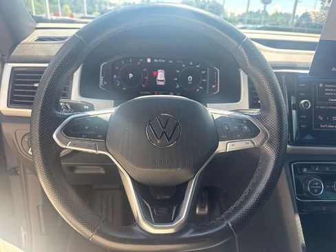 Used 2023 Volkswagen Atlas Cross Sport SEL R-Line AWD/4WD image 22