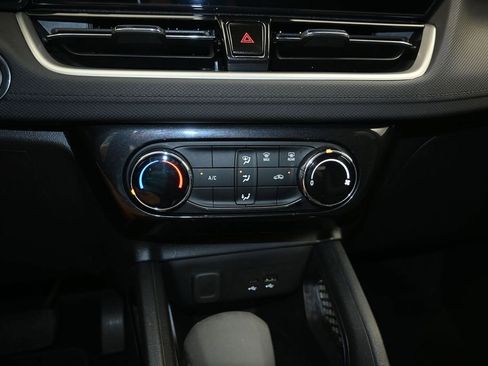 Certified 2025 Chevrolet TrailBlazer LT FWD image 18