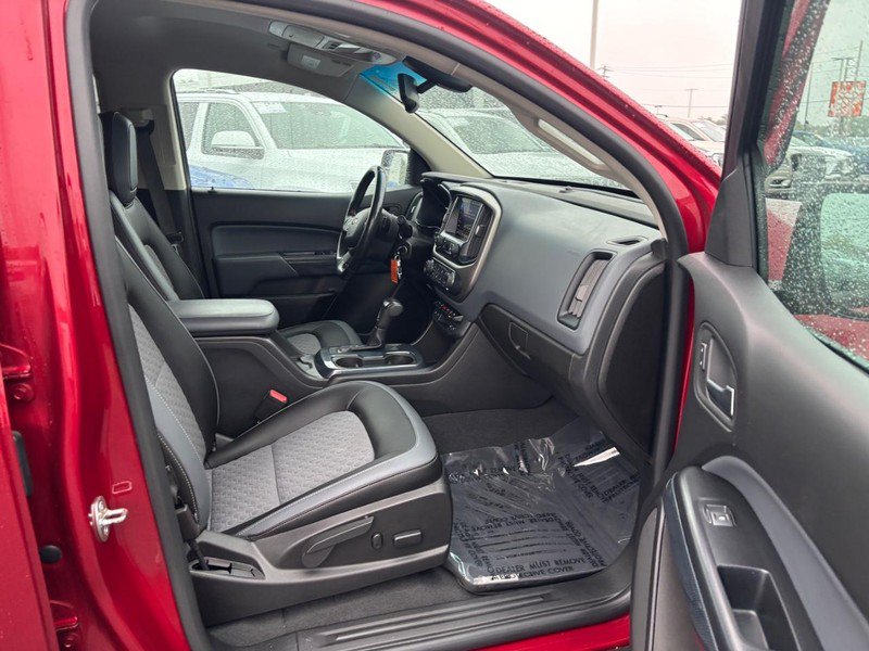 Used 2019 Chevrolet Colorado Z71 AWD/4WD image 12