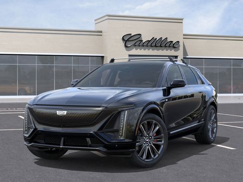 New 2026 Cadillac Lyriq V image 6