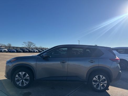 Certified 2023 Nissan Rogue SV image 4