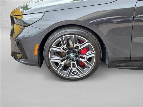 Used 2026 BMW i5 M60 w/ M Sport Package RWD image 9
