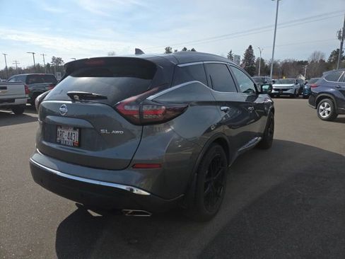Used 2019 Nissan Murano S image 3