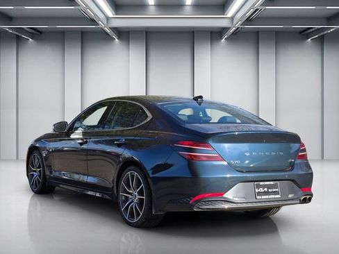 Used 2022 Genesis G70 2.0T w/ Prestige Package image 6