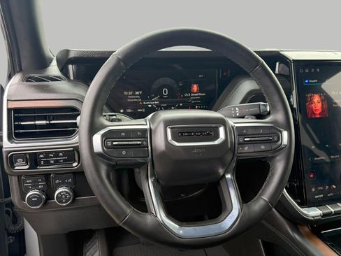 Certified 2025 GMC Yukon XL Denali image 15