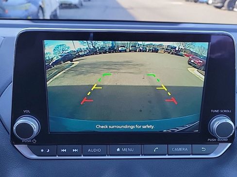 Used 2025 Nissan Sentra SV image 25