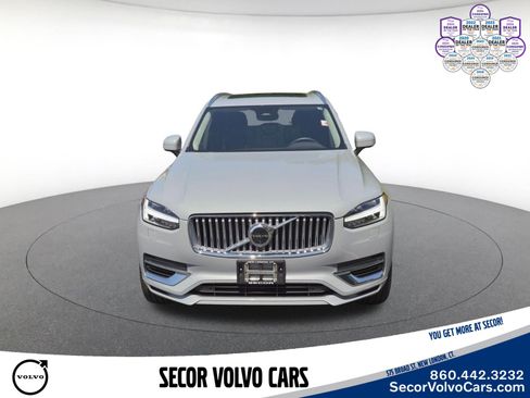Certified 2025 Volvo XC90 T8 Plus w/ Protection Package Premier AWD/4WD image 2