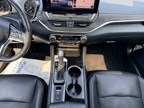 Used 2023 Nissan Altima 2.5 SL FWD image 14