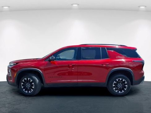 Used 2024 Chevrolet Traverse Z71 w/ LPO, Floor Liner Package AWD/4WD image 16