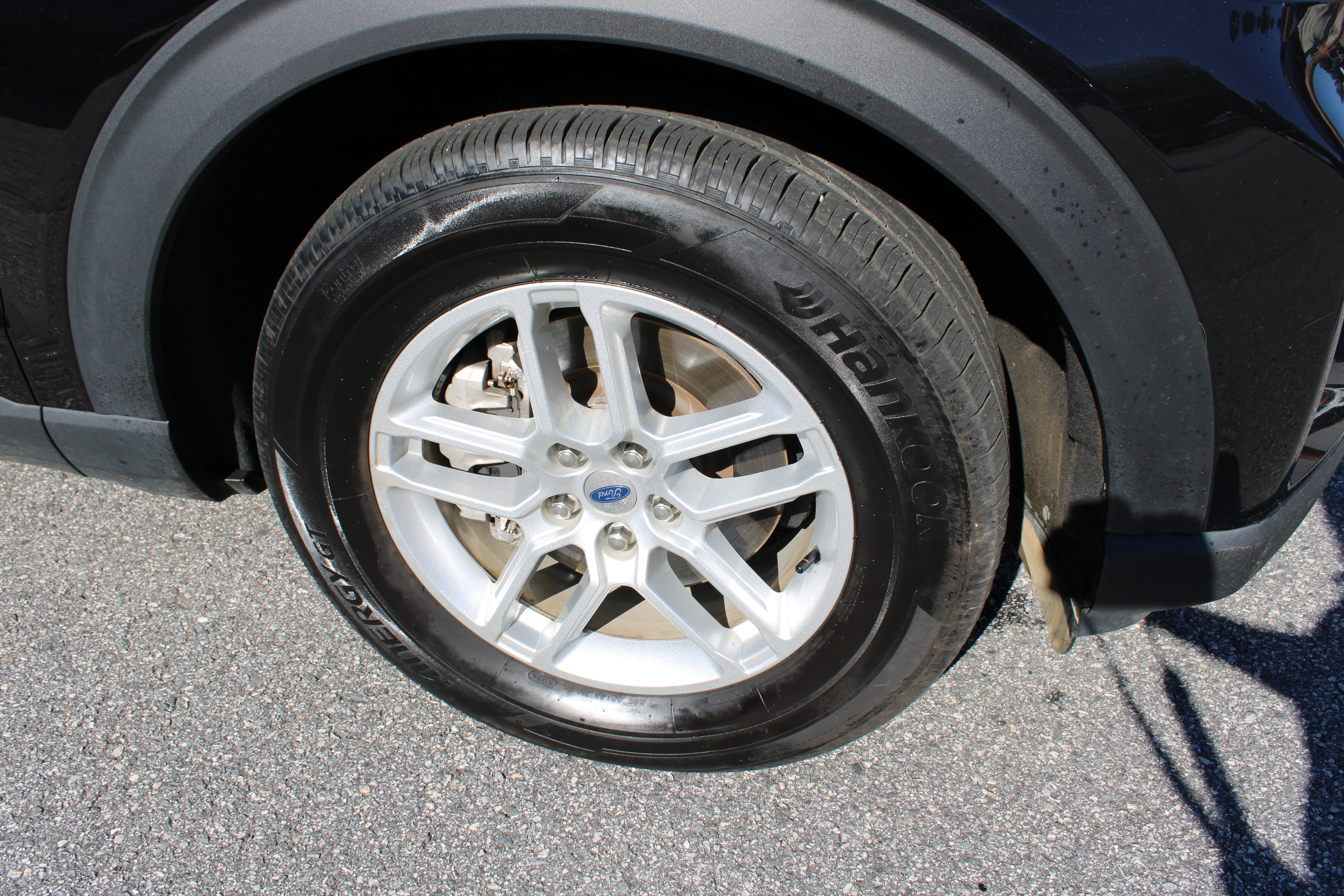 Used 2025 Ford Explorer Active RWD image 11
