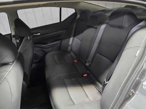 Used 2022 Nissan Altima 2.5 SV w/ SV Premium Package image 18