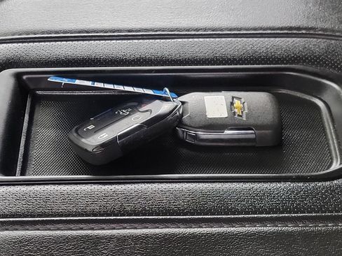 Used 2021 Chevrolet Silverado 2500 High Country w/ Z71 Off-Road Package image 25