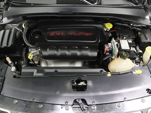 Used 2017 Jeep Compass Latitude w/ Popular Equipment Group image 41