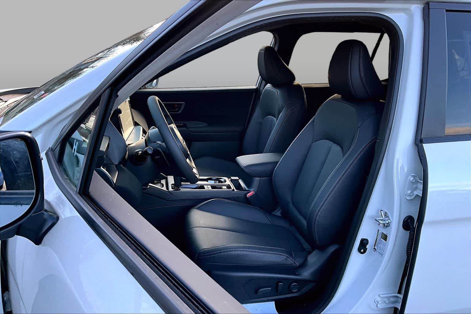 New 2026 Subaru Outback Limited AWD/4WD image 9