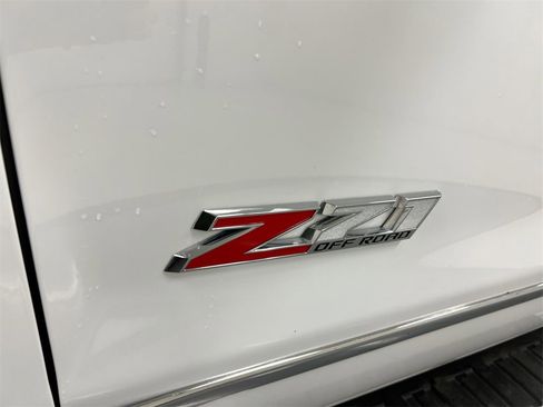 Used 2018 Chevrolet Silverado 2500 LTZ image 28