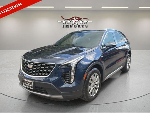 Used 2022 Cadillac XT4 Premium Luxury w/ Cold Weather Package AWD/4WD image 1