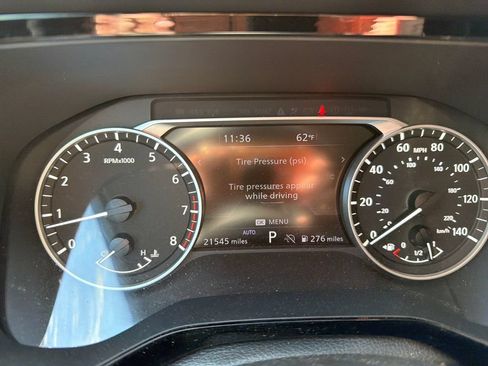 Certified 2024 Nissan Pathfinder SL AWD/4WD image 9