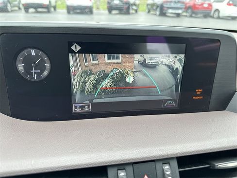 Used 2020 Lexus ES 350 w/ Premium Package image 17