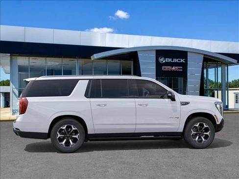 New 2026 GMC Yukon XL AT4 Ultimate AWD/4WD image 5