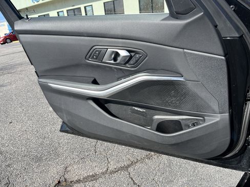Used 2024 BMW 330i Sedan image 16