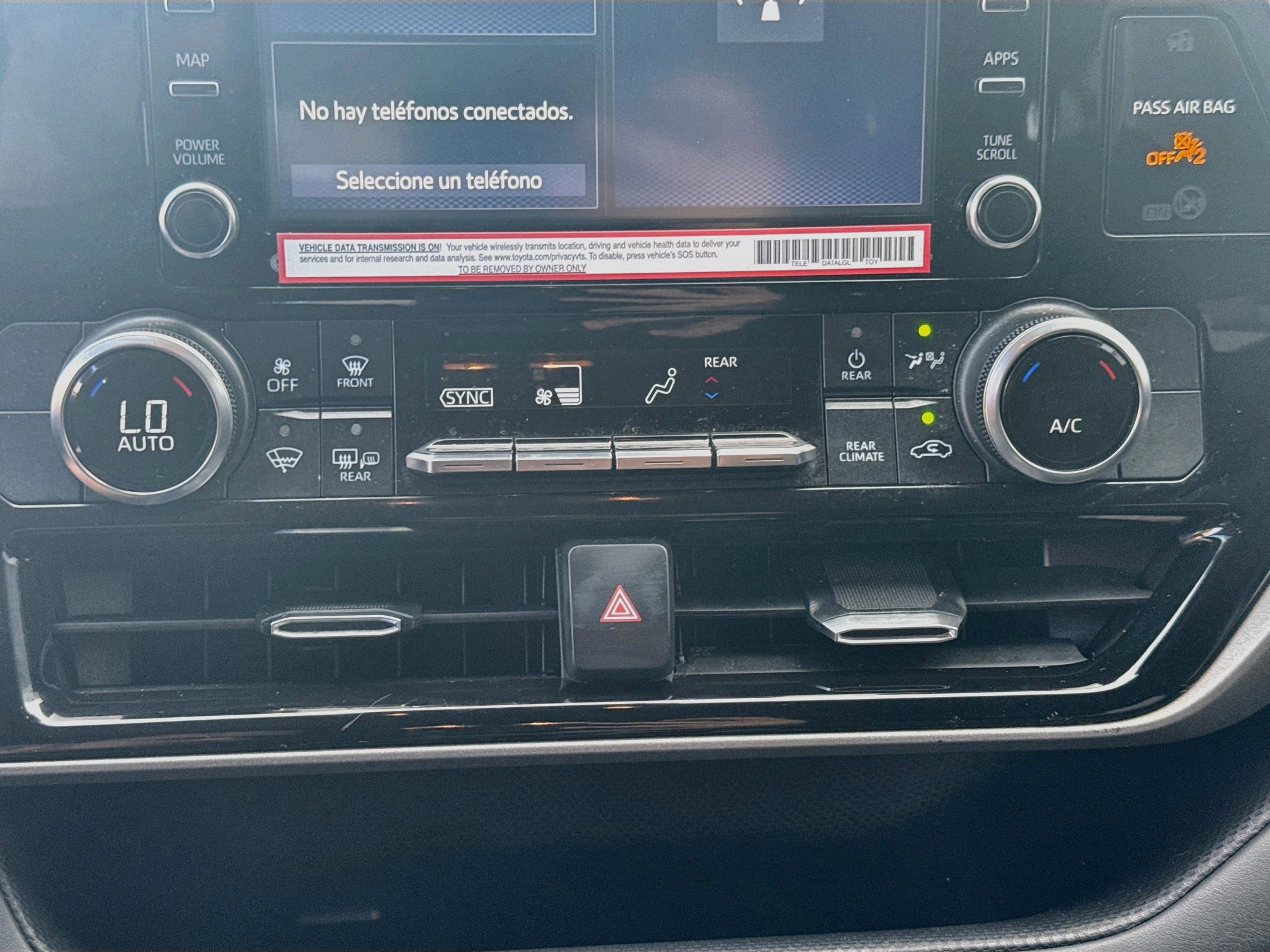 Used 2022 Toyota Highlander LE FWD image 14