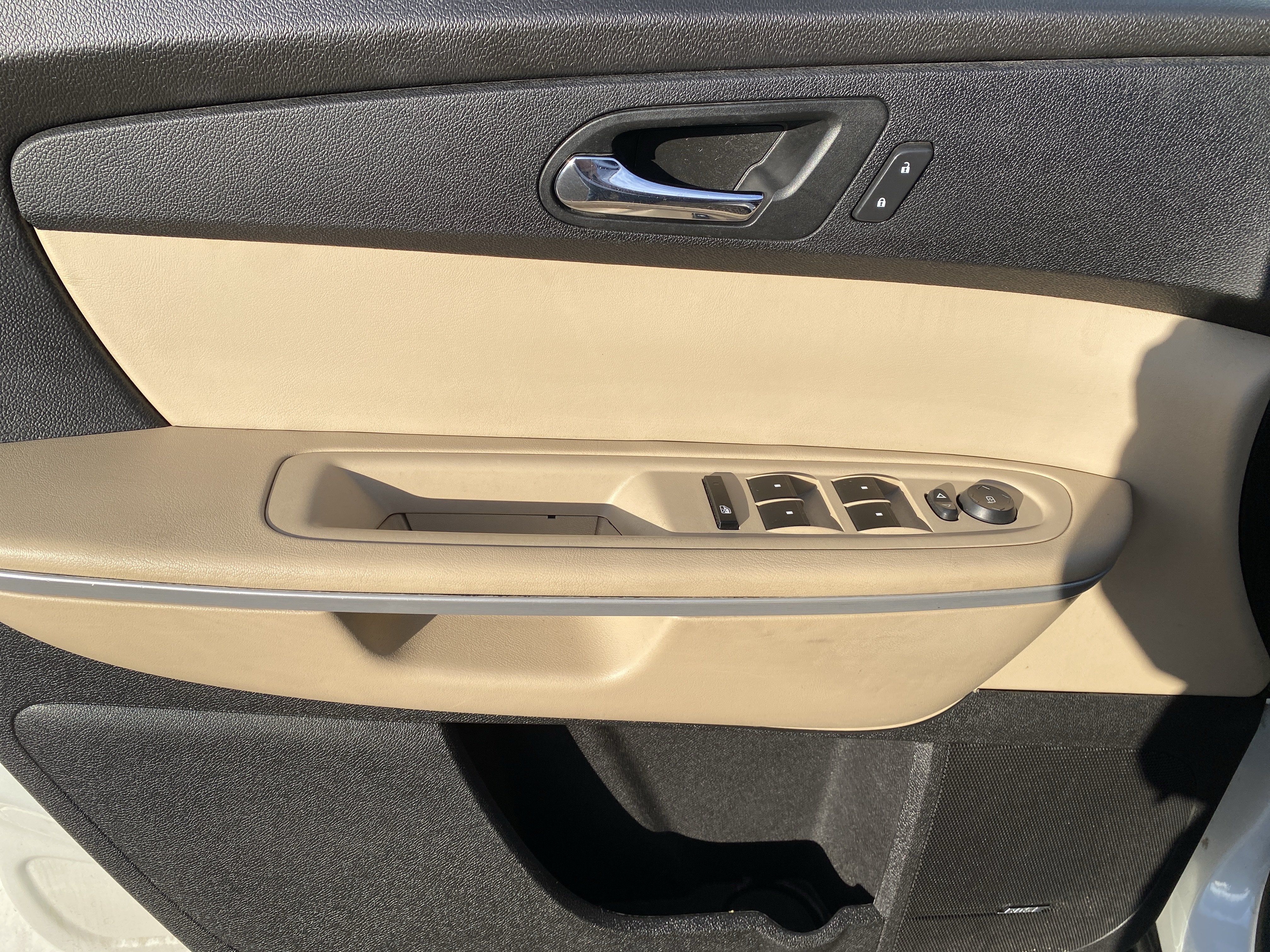 Used 2012 GMC Acadia SLT AWD/4WD image 14