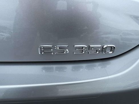 Used 2022 Lexus ES 350 F Sport w/ Accessory Package 2 image 11